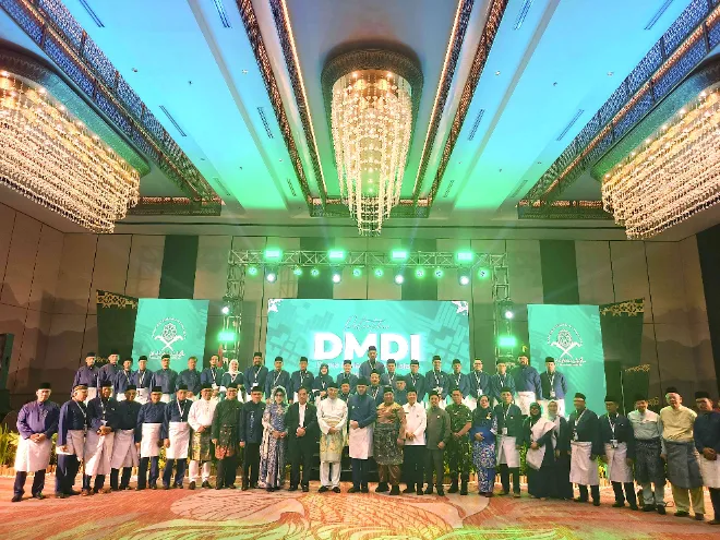 PengurusD mdi sumbar dan prresiden dmdi  serta ketua umum dmdi indonesia padang, 08 agustus 2025. (foto ist)